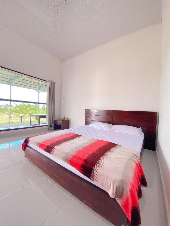 Amadeo Guest House Ratodena Luaran gambar