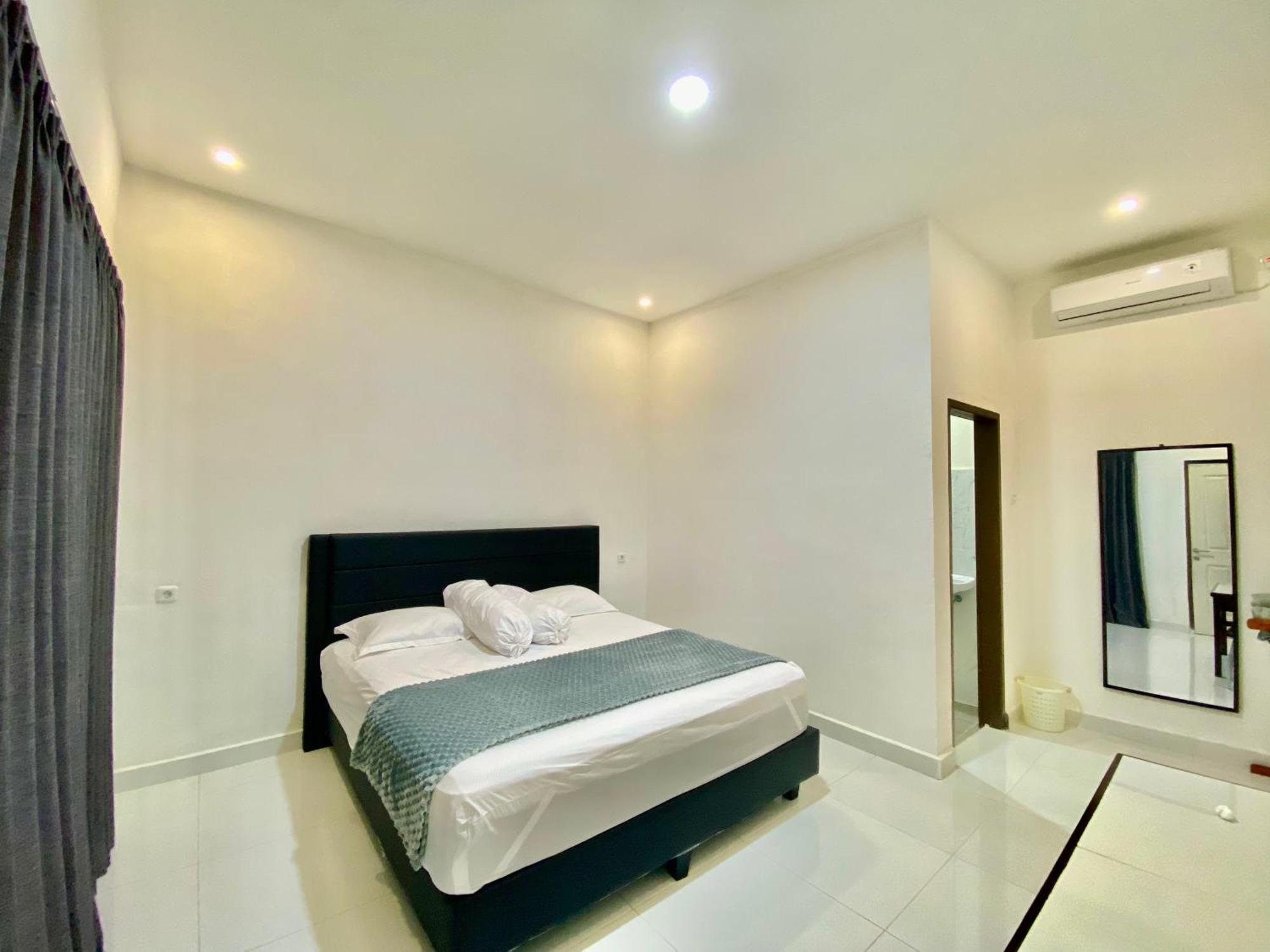 Amadeo Guest House Ratodena Luaran gambar